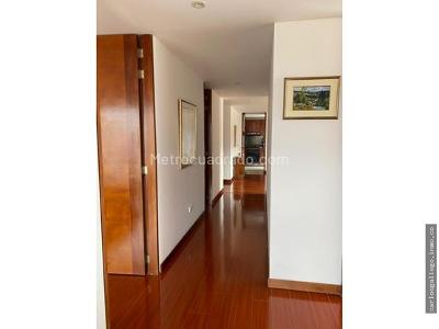 Apartamento en venta en Santa Barbara Central, Bogotá · foto 9 de 19