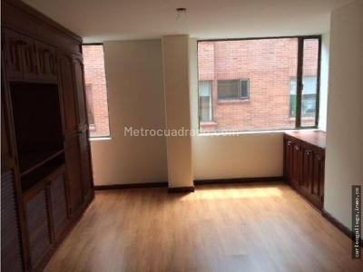 Apartamento de 3 alcobas en venta en Santa Barbara, Bogotá, 225 m² · foto 7 de 8