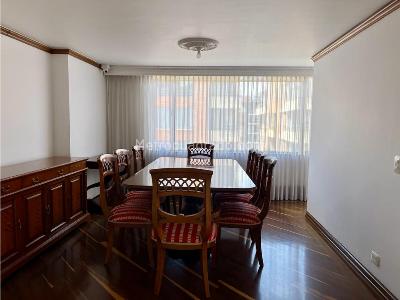 Apartamento de 3 alcobas en venta en Chico Navarra, Bogotá, 312 m² · foto 3 de 20