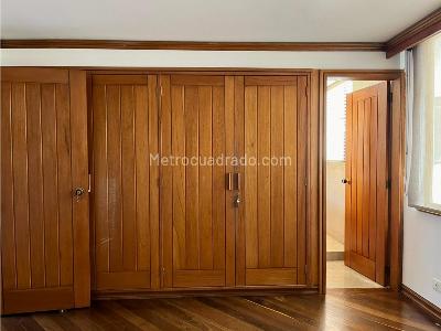 Apartamento de 3 alcobas en venta en Chico Navarra, Bogotá, 312 m² · foto 16 de 20
