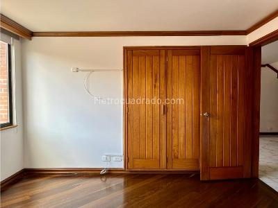 Apartamento de 3 alcobas en venta en Chico Navarra, Bogotá, 312 m² · foto 17 de 20