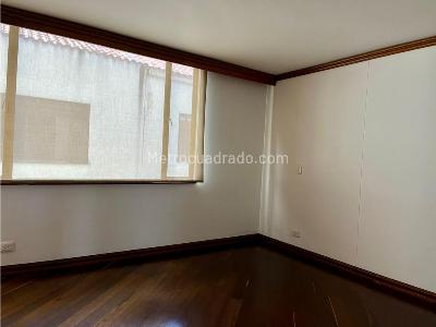 Apartamento de 3 alcobas en venta en Chico Navarra, Bogotá, 312 m² · foto 20 de 20