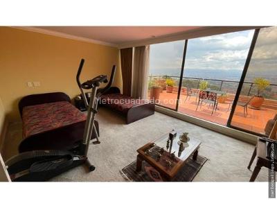 Apartamento de 3 alcobas en venta en Chico, Bogotá, 205 m² · foto 7 de 9