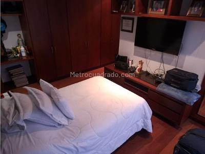 Apartamento en venta en Santa Barbara Occidental, Bogotá · foto 6 de 12