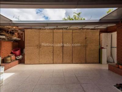 Casa en venta en Puente Largo, Bogotá · foto 3 de 7