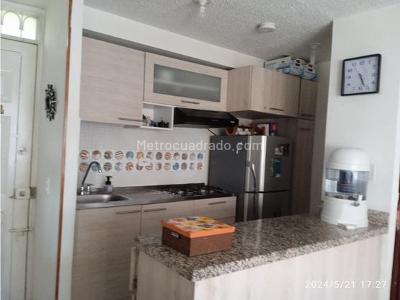 Apartamento de 3 alcobas en venta en Soacha Maipore, Soacha, 46 m² · foto 3 de 10