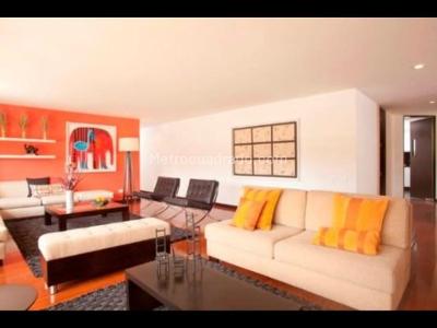 Apartamento de 3 alcobas en venta en Mazuren, Bogotá, 178 m² · foto 4 de 7
