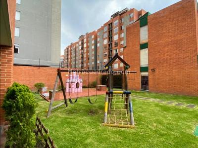 Casa de 4 alcobas en venta en Colina Campestre, Bogotá, 264 m² · foto 17 de 18