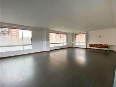 Casa de 4 alcobas en venta en Colina Campestre, Bogotá, 264 m² · foto 18 de 18