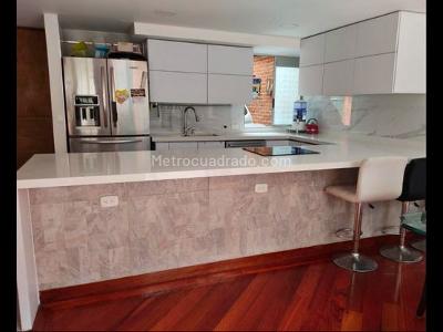 Casa de 4 alcobas en venta en Colina Campestre, Bogotá, 264 m² · foto 3 de 18