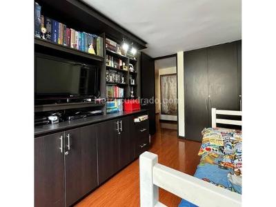 Apartamento de 3 alcobas en venta en Bella Suiza, Bogotá, 116 m² · foto 5 de 16
