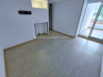 Apartamento de 3 alcobas en venta en Normandia, Bogotá, 100 m² · foto 2 de 20