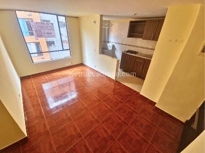 Apartamento de 3 alcobas en arriendo en Usme Pueblo, Bogotá, 42 m² · foto 1 de 13
