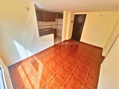 Apartamento de 3 alcobas en arriendo en Usme Pueblo, Bogotá, 42 m² · foto 3 de 13