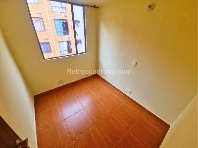 Apartamento de 3 alcobas en arriendo en Usme Pueblo, Bogotá, 42 m² · foto 7 de 13