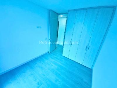 Apartamento de 3 alcobas en arriendo en Ciudad La Salle, Bogotá, 79 m² · foto 6 de 11