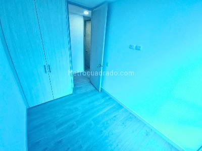 Apartamento de 3 alcobas en arriendo en Ciudad La Salle, Bogotá, 79 m² · foto 8 de 11