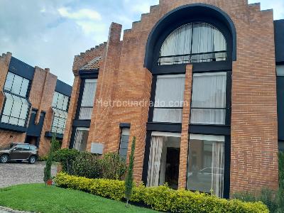 Casa en arriendo en Belmira Usaquen, Bogotá · foto 2 de 20