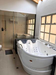 Casa de 4 alcobas en venta en Aves Marias, Sabaneta, 800 m² · foto 14 de 16