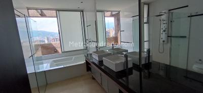Apartamento de 4 alcobas en venta en El Poblado, Medellín, 386 m² · foto 3 de 18