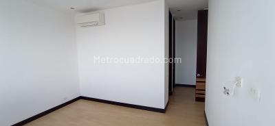 Apartamento de 4 alcobas en venta en El Poblado, Medellín, 386 m² · foto 15 de 18