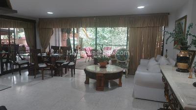 Casa de 3 alcobas en venta en Loma De Las Brujas, Envigado, 230 m² · foto 10 de 19