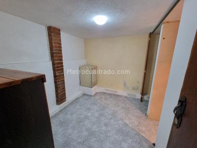 Casa de 5 alcobas en venta en Maria Auxiliadora, Sabaneta, 400 m² · foto 6 de 18