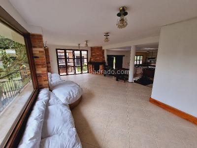Casa de 5 alcobas en venta en Maria Auxiliadora, Sabaneta, 400 m² · foto 12 de 18