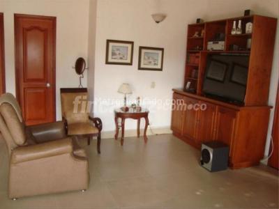 Casa de 3 alcobas en venta en Las Lomitas, Sabaneta, 930 m² · foto 3 de 14