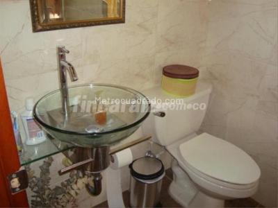 Casa de 3 alcobas en venta en Las Lomitas, Sabaneta, 930 m² · foto 9 de 14