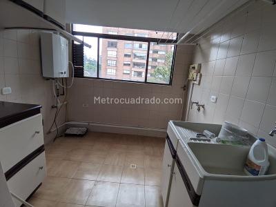 Apartamento de 3 alcobas en arriendo en El Poblado, Medellín, 270 m² · foto 6 de 20