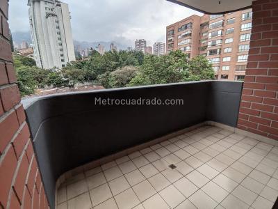 Apartamento de 3 alcobas en arriendo en El Poblado, Medellín, 270 m² · foto 15 de 20