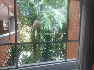 Apartamento en venta en El Poblado, Medellín · foto 3 de 18