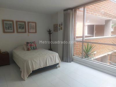 Apartamento en venta en El Poblado, Medellín · foto 5 de 18