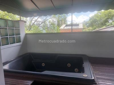 Apartamento en venta en El Poblado, Medellín · foto 16 de 18