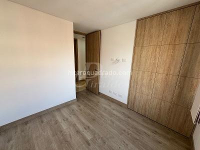Apartamento de 2 alcobas en arriendo en Laureles, Medellín, 79 m² · foto 8 de 18