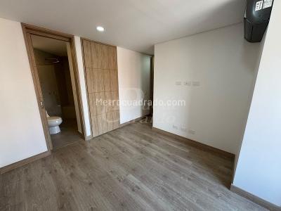 Apartamento de 2 alcobas en arriendo en Laureles, Medellín, 79 m² · foto 10 de 18