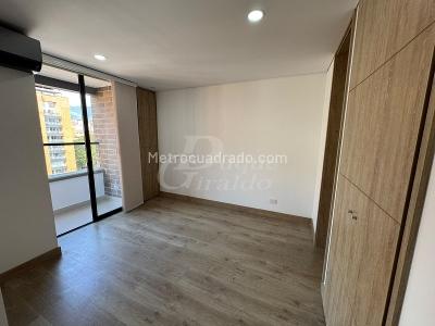 Apartamento de 2 alcobas en arriendo en Laureles, Medellín, 79 m² · foto 11 de 18