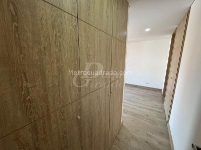Apartamento de 2 alcobas en arriendo en Laureles, Medellín, 79 m² · foto 16 de 18