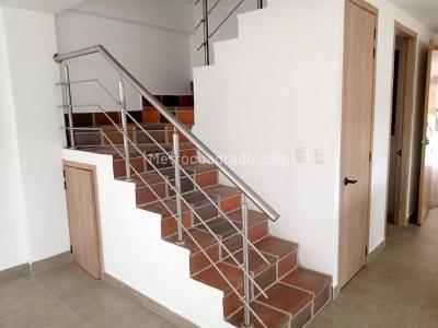 Casa de 4 alcobas en venta en Barro Blanco, Rionegro, 240 m² · foto 10 de 18