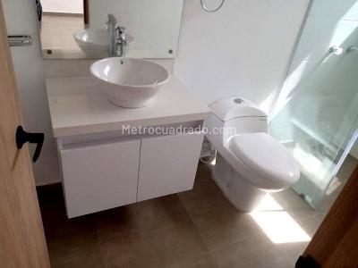 Casa de 4 alcobas en venta en Barro Blanco, Rionegro, 240 m² · foto 17 de 18