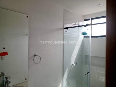 Casa de 4 alcobas en venta en Barro Blanco, Rionegro, 240 m² · foto 18 de 18
