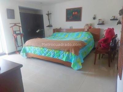 Apartamento de 3 alcobas en venta en El Poblado, Medellín, 174 m² · foto 12 de 18
