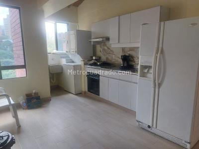 Apartamento de 2 alcobas en venta en El Poblado, Medellín, 128 m² · foto 13 de 16
