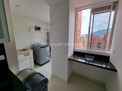 Apartamento en arriendo en Laureles, Medellín · foto 4 de 17
