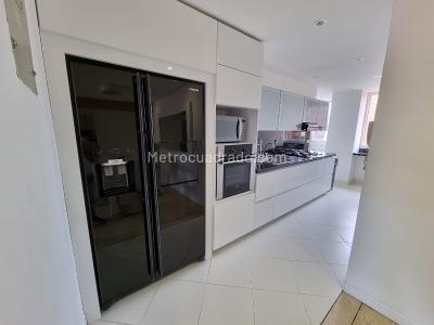 Apartamento en arriendo en Laureles, Medellín · foto 5 de 17