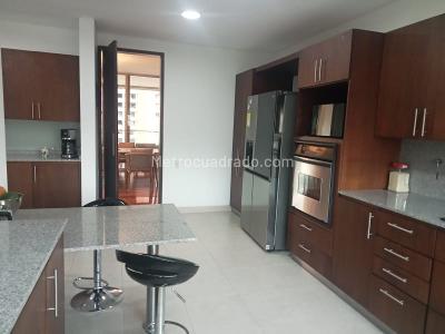 Apartamento en arriendo en El Poblado, Medellín · foto 6 de 17