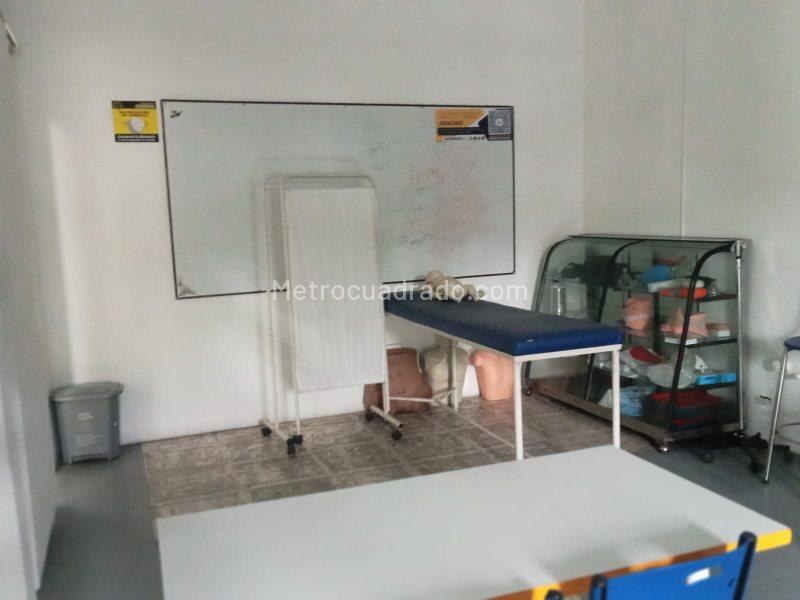 Casa Versátil de 5 Alcobas en Prado Centro - 3