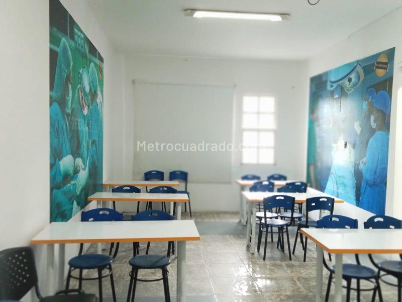 Casa Versátil de 5 Alcobas en Prado Centro - 7