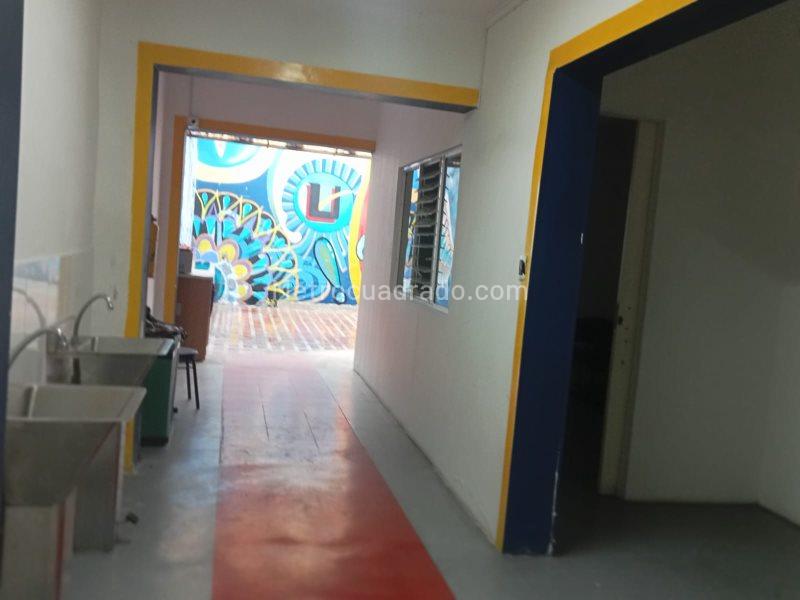 Casa Versátil de 5 Alcobas en Prado Centro - 8